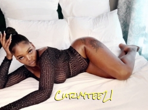 Curvytee21