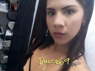 Dulcie_69