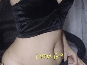 lydia_69 Elles Mouillent