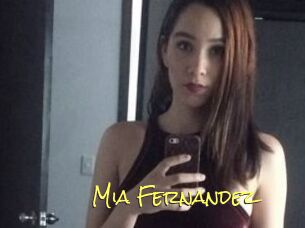 Mia_Fernandez