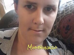 Mum_bun_kiwi
