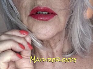 Matureblonde