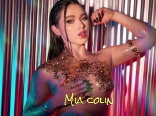 Mia_colin
