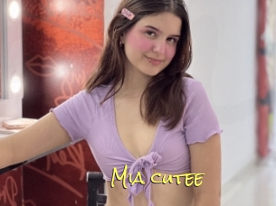 Mia_cutee