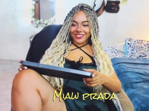 Miaw_prada