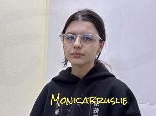 Monicabruslie