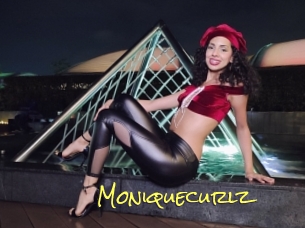 Moniquecurlz