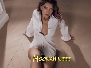 Moonshineee