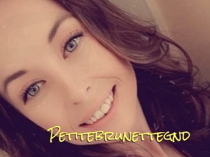 Petitebrunettegnd