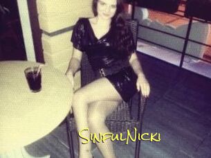 SinfulNicki Elles Mouillent