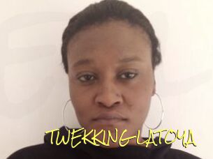 TWEKKING_LATOYA